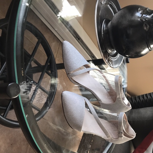 special occasion shoes , silver ,sparkly , worn once . - Picture 3 of 6